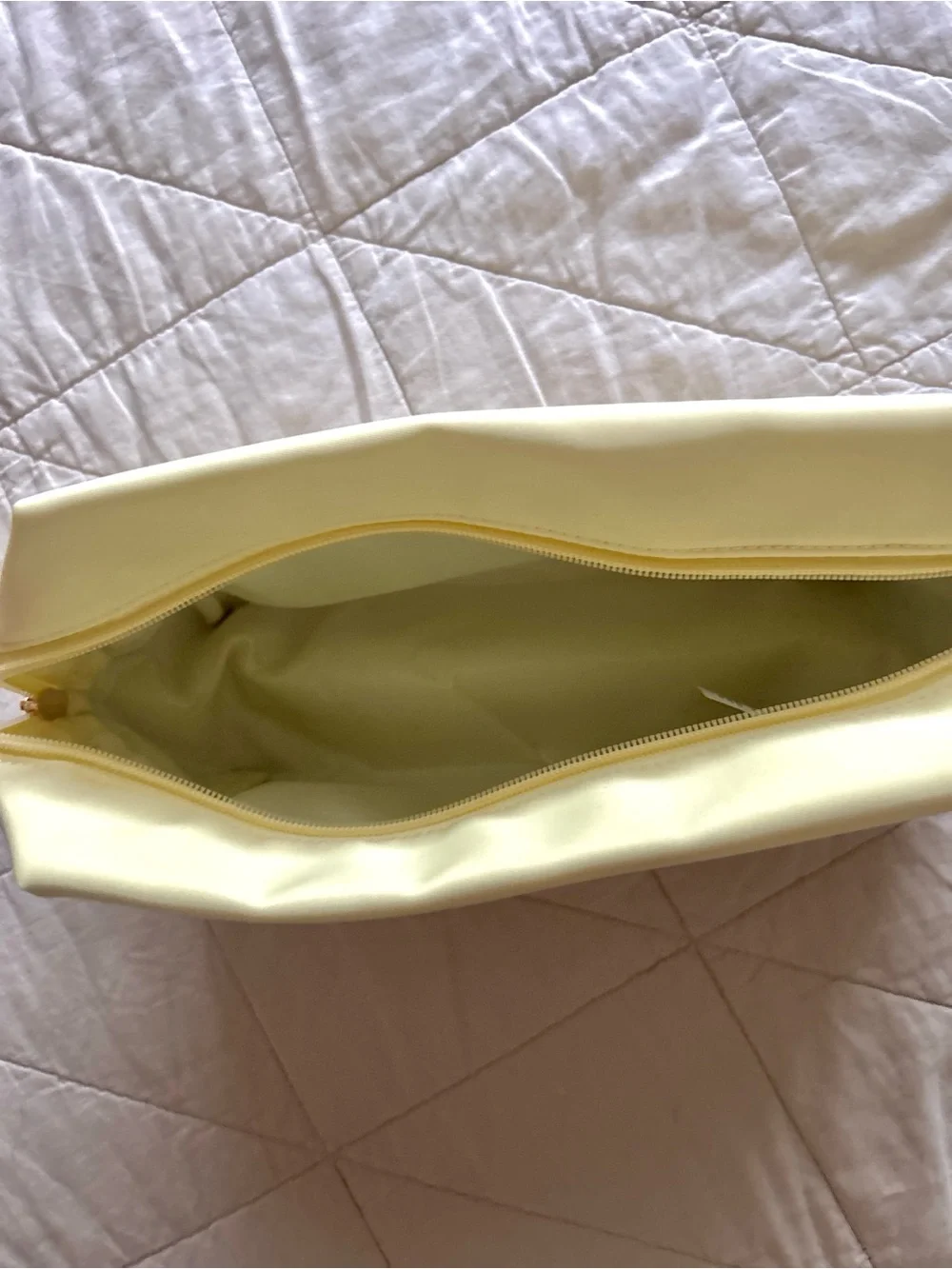 INSPIRE Cream Cosmetic Pouch